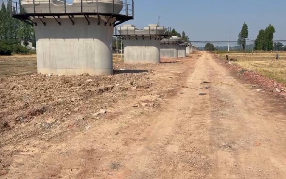 四川成都草坪地100亩出租-邛崃